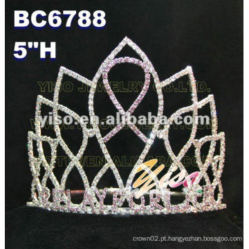 Tiara de strass